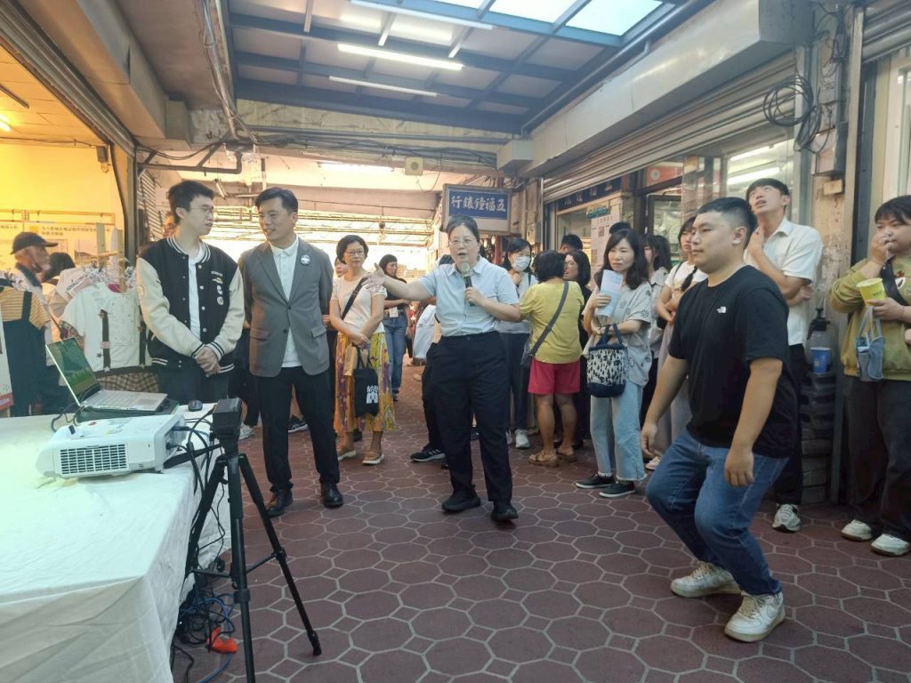 薛雅馨老師團隊導讀作品