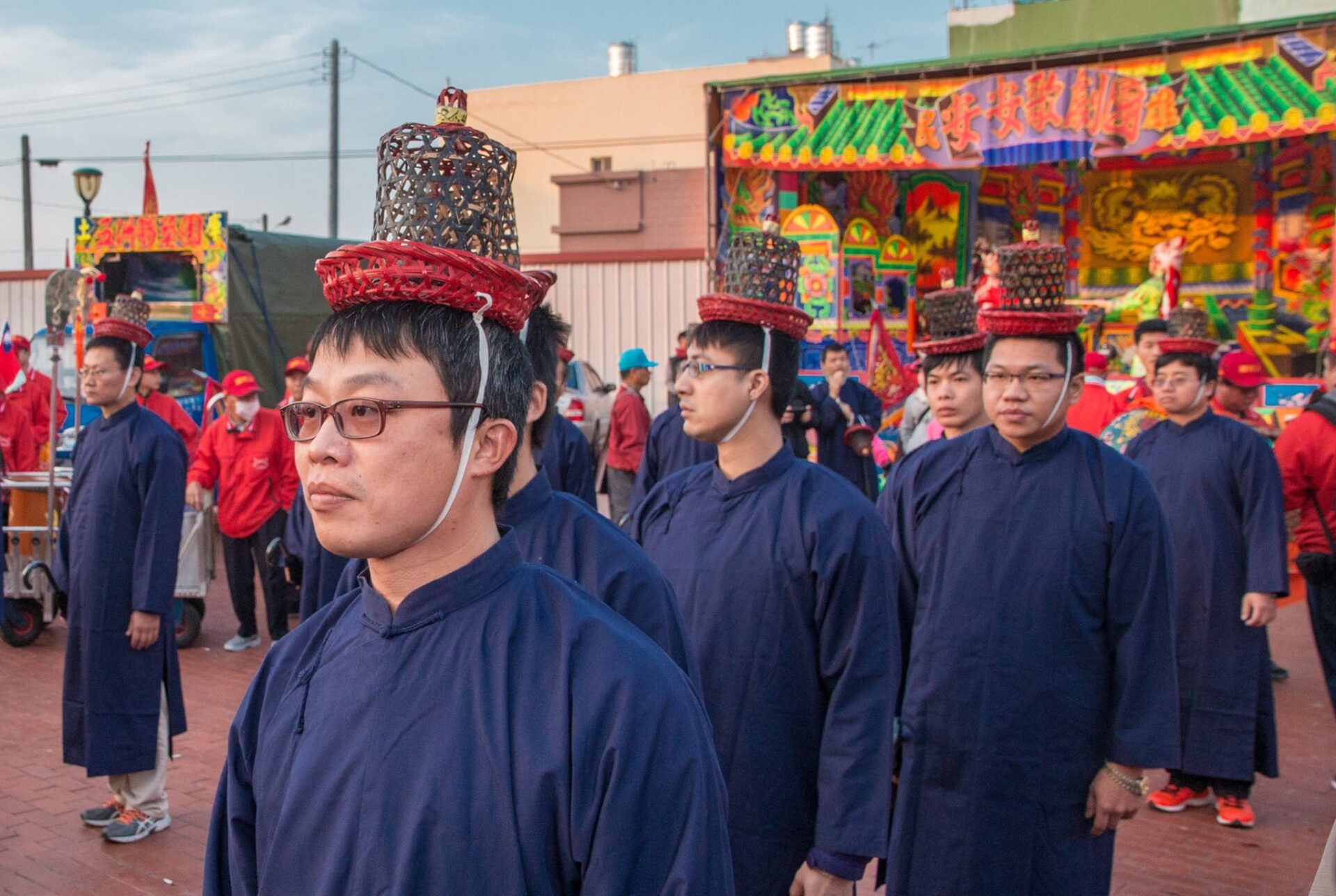 五股開臺尊王陣頭烏紅帽唱班