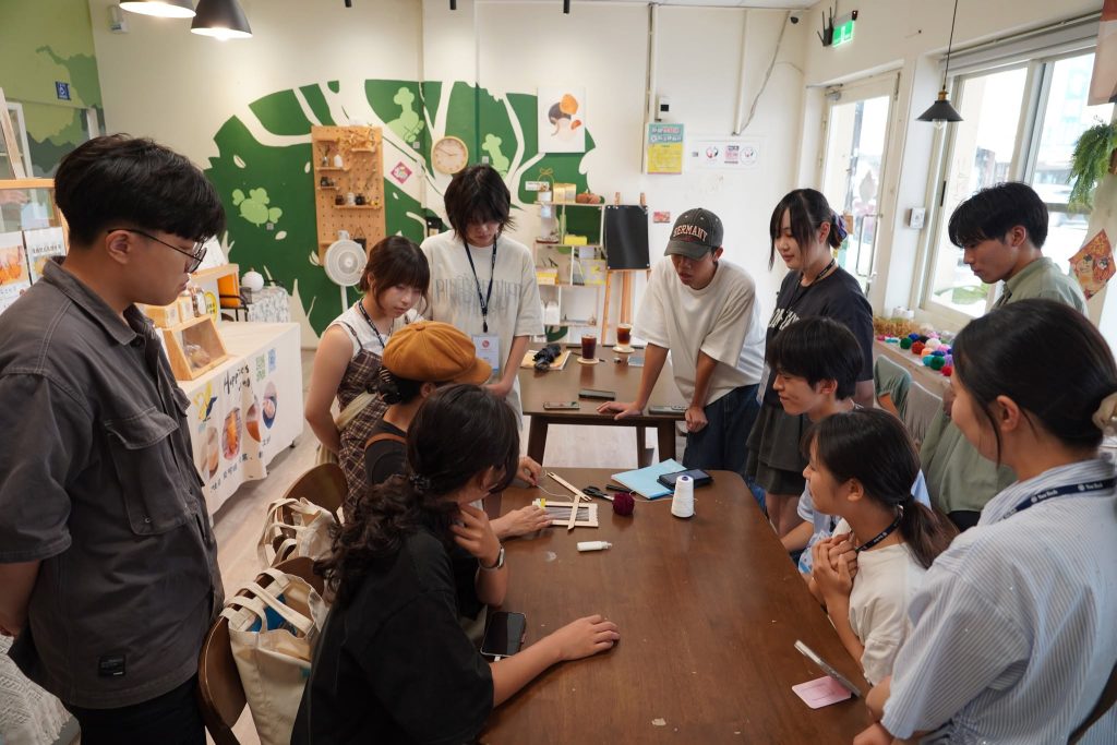 8月3日(一)紙農書院-織畫體驗