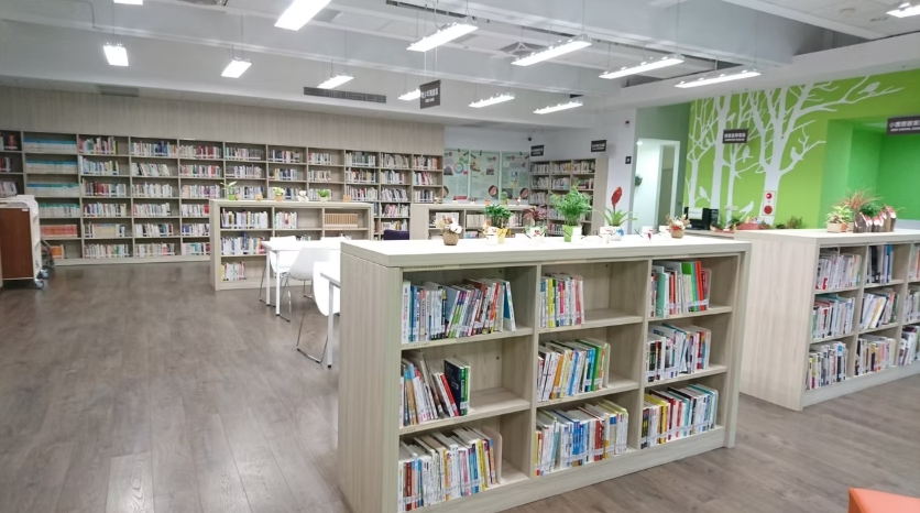 二樓閱讀區