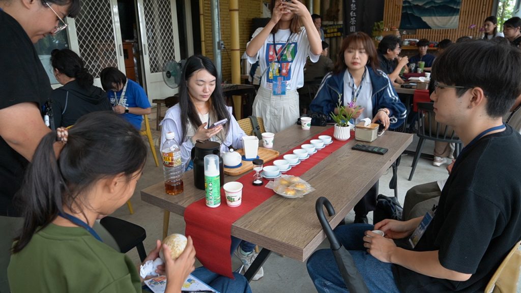 張師傅生態茶園品茶