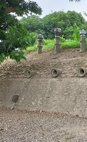 金字塔式防空洞