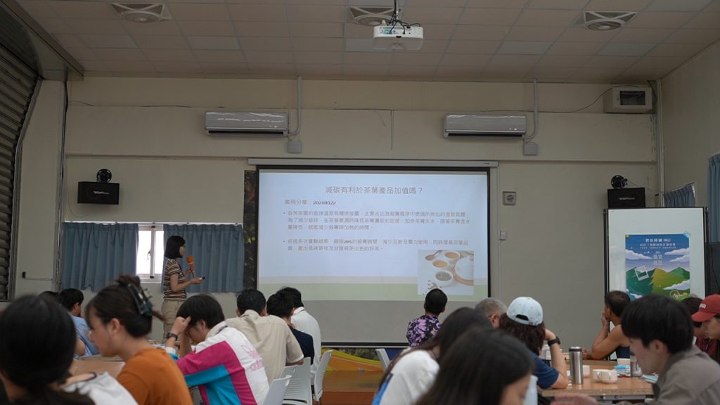 陳香延老師進行短講